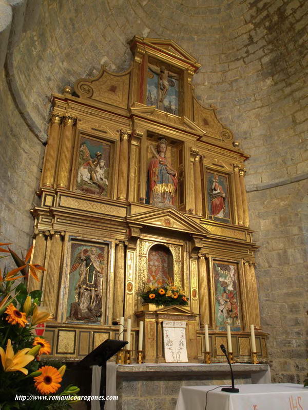 CILINDRO ABSIDAL Y RETABLO DE SANTA FE